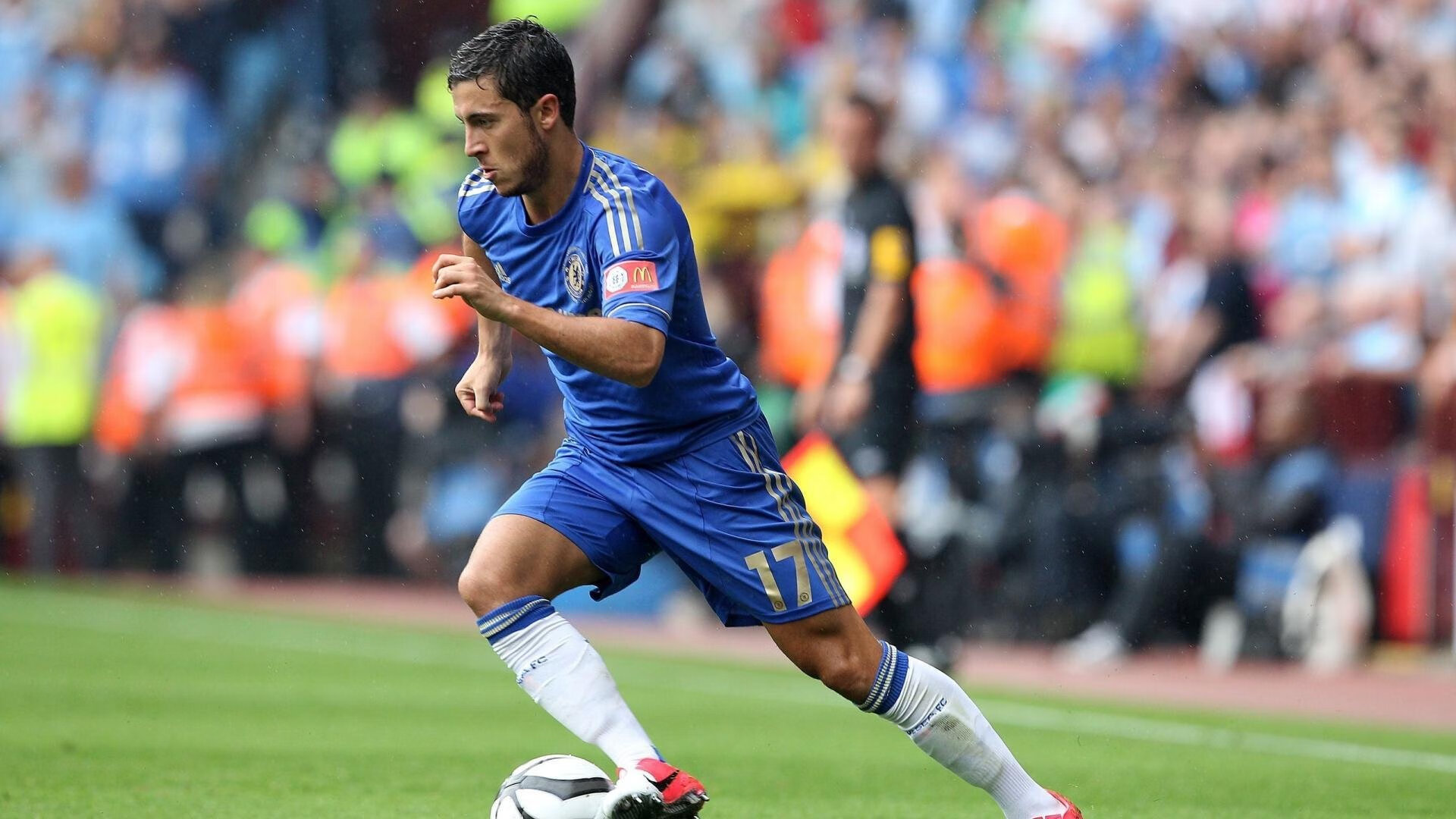 开云体育官网-WRC赛段分析：技术细节与驾驶技巧揭秘，wrc赛车的比赛方式是什么